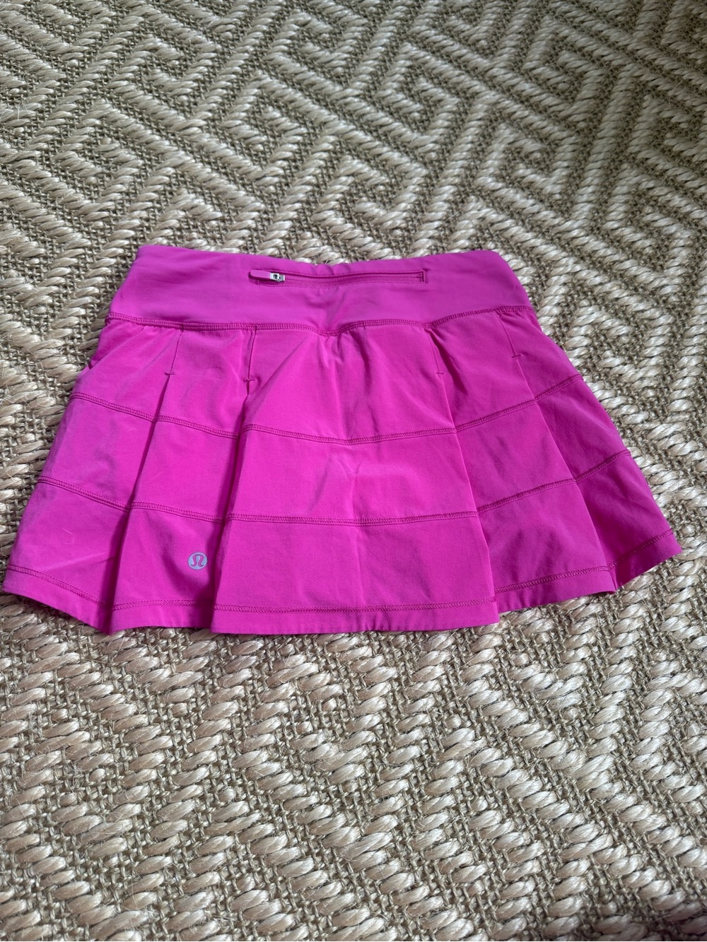 Hot pink Lululemon skirt - Picture 2 of 3